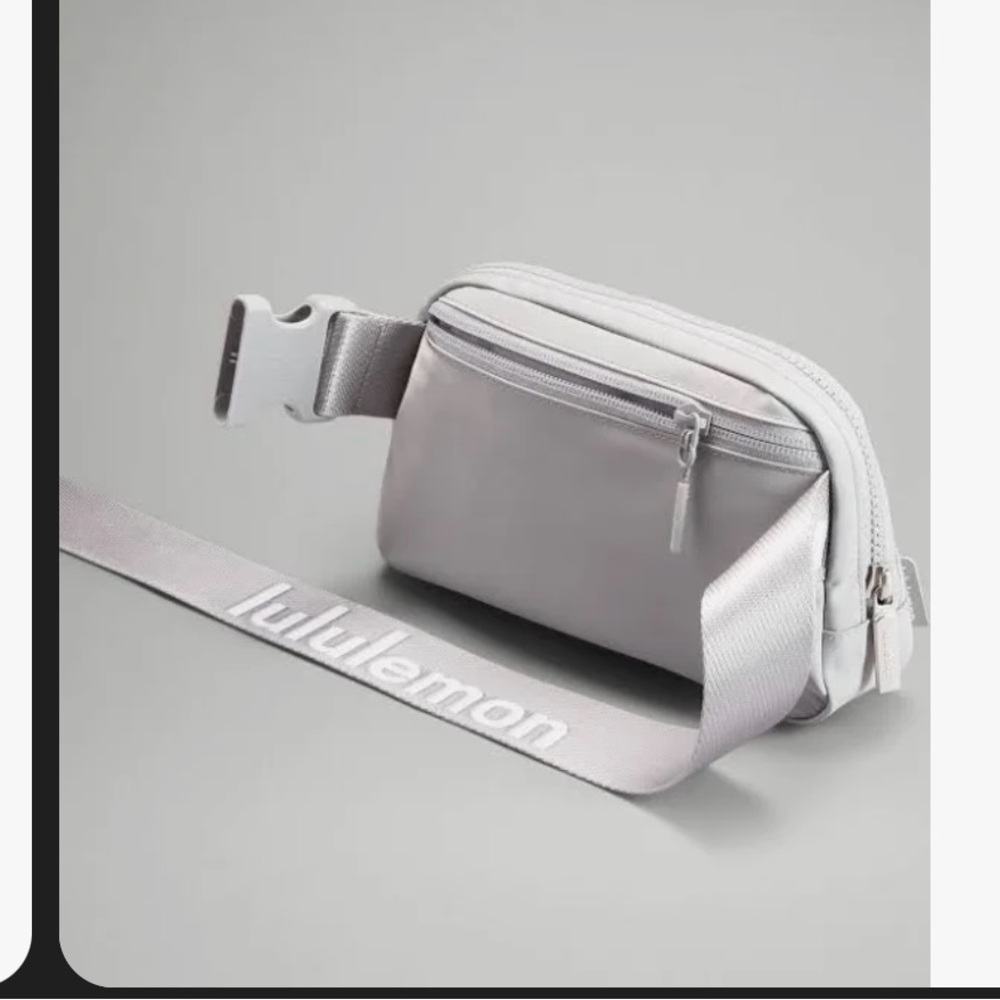 🩶Lululemon Silver Gray / white Everywhere Belt Bag - Picture 6 of 9